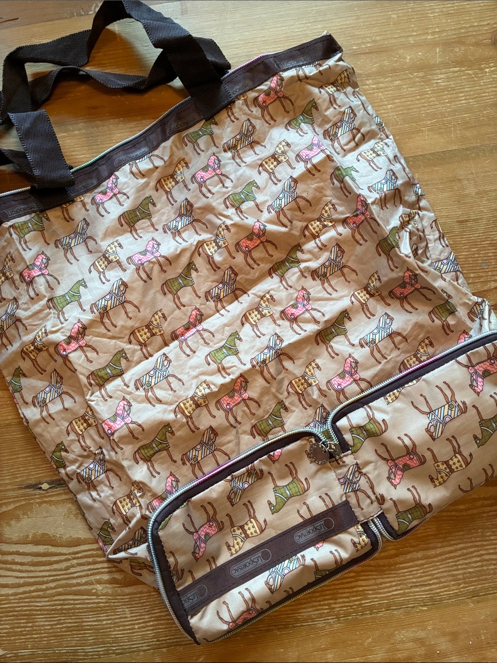 Vintage LeSportsac Equestrian Horse Tote Folding Bag - Multicolor Tan Print